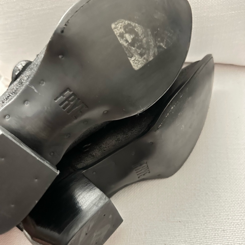 Frye Metallic Black Fringed Ankle Boots size 9 - Picture 3 of 7